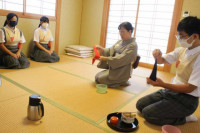 R7_10_9_茶道部お稽古 (8)