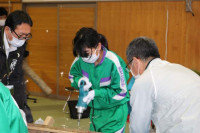 R8_2_27_しいたけ植菌_1年生 (7)